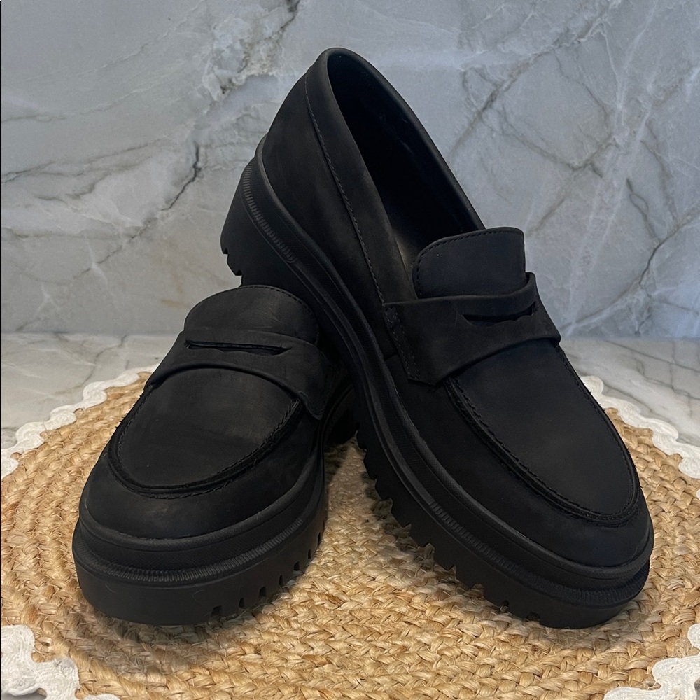 Patina Portland Leather Zoe Chunky Preppy Loafer Black Suede Size 9